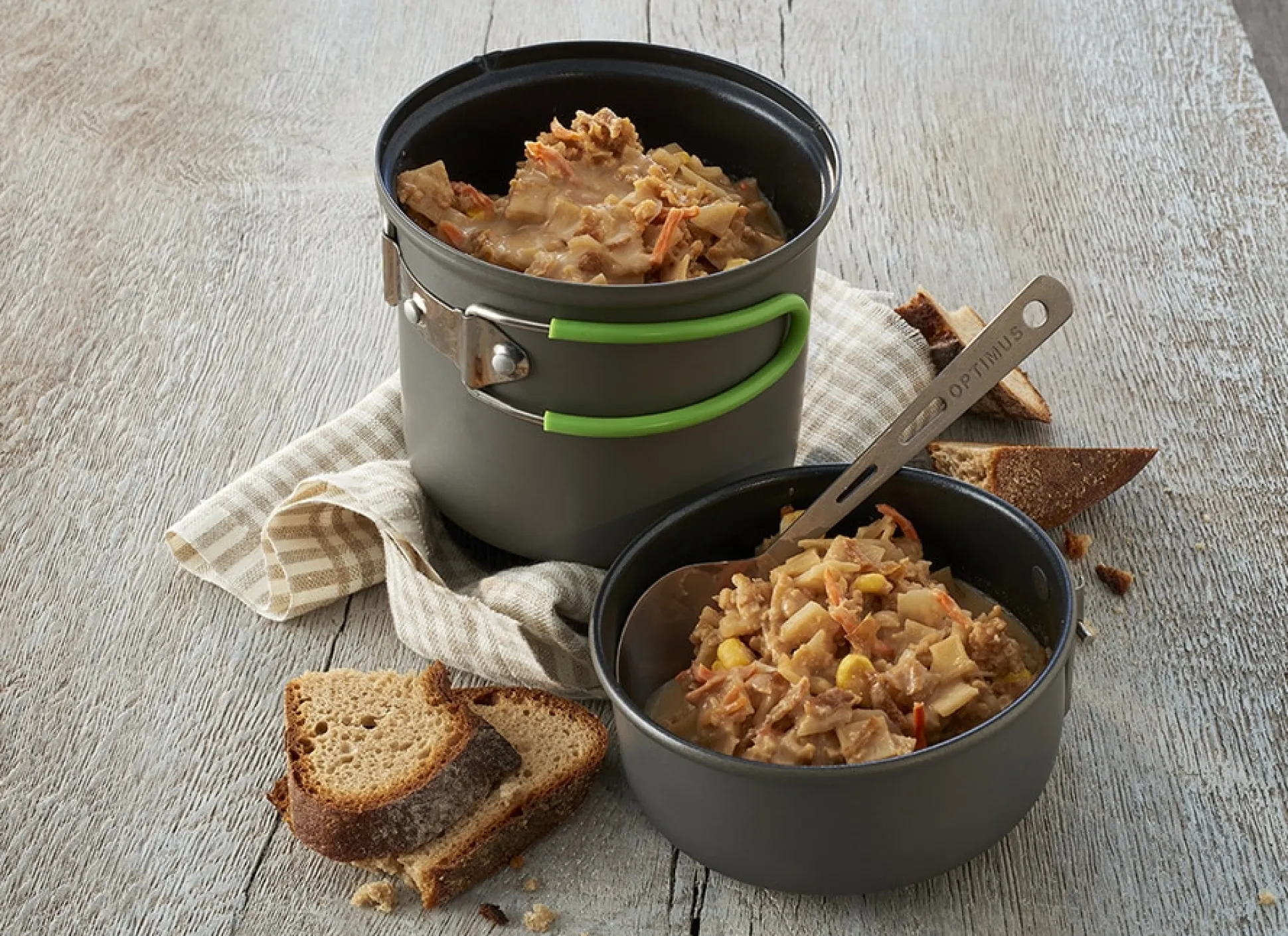 Kartoffeleintopf mit Röstzwiebeln