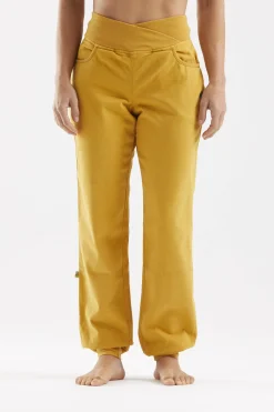 Olivia Woman - Curry